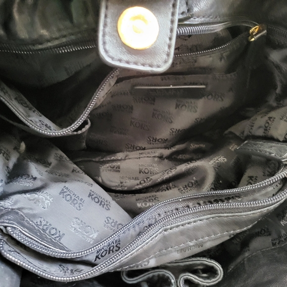 Michael Kors Purse - Picture 7 of 8